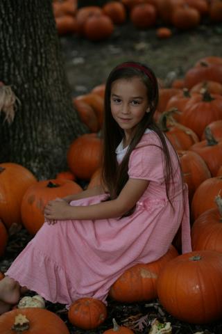 girlies-in-pumpkins-091.JPG
